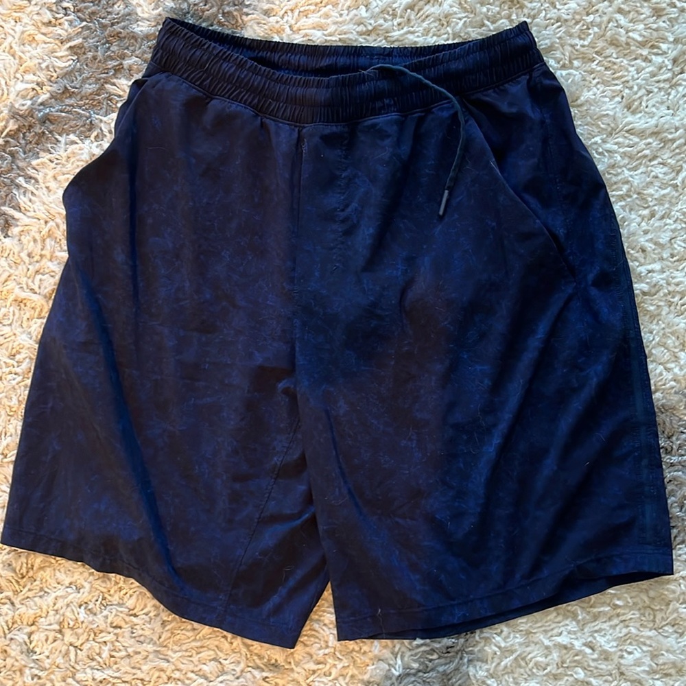 Men’s Lululemon 9” Pace breaker Shorts